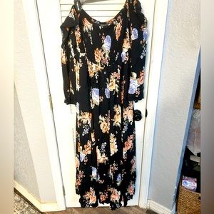 Torrid black floral print off the shoulder dress